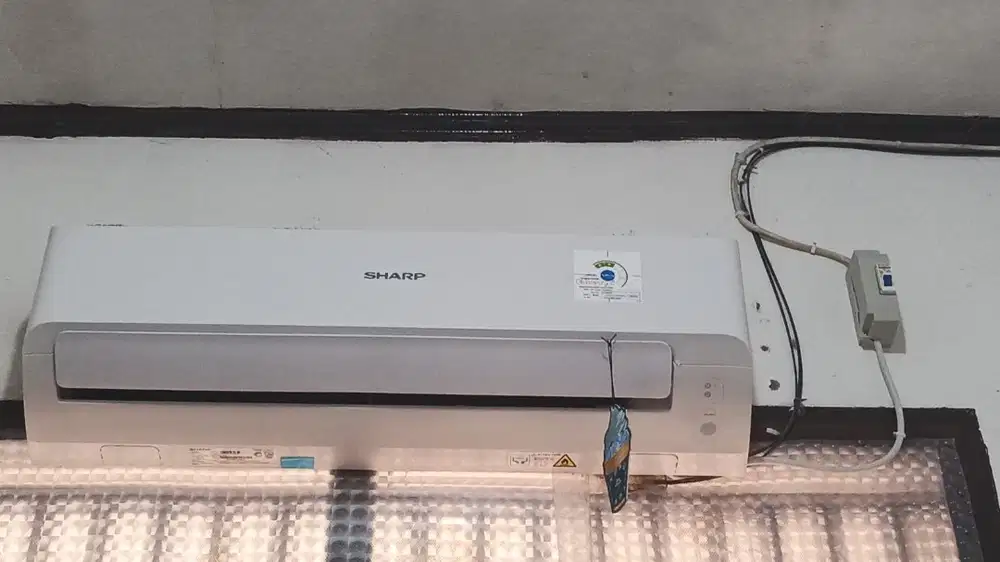 Jual Ac 1 pk,merk sharp,lengkap kartu garansi