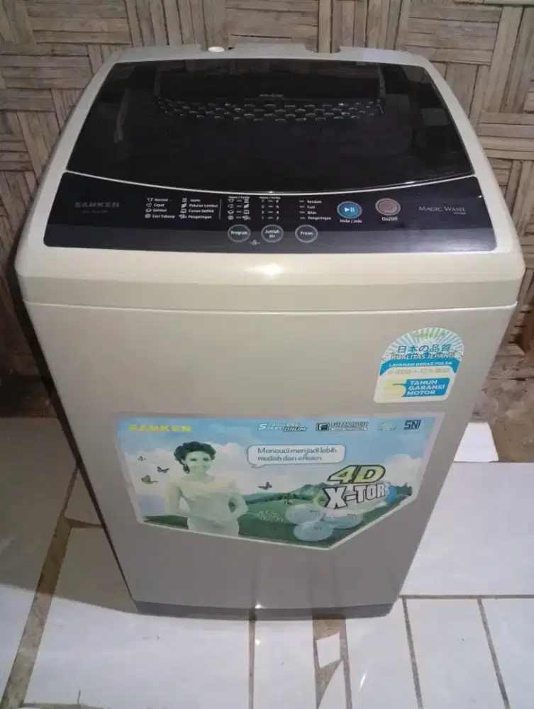 Jual mesin cuci otomatis merk sanken kapasitas 7kg (seperti baru)