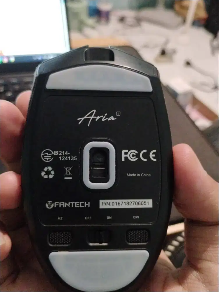 Barang second - Fantech Aria XD7-E Black Wireless 3in1 Ultralight Gami