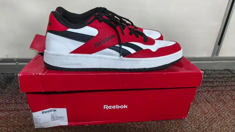 Dijual Sepatu Reebok Basketball Original Jarang Pakai
