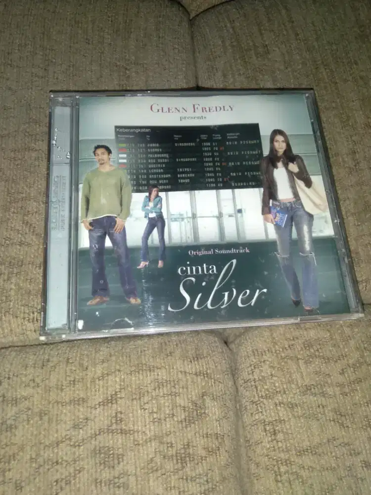 CD OST Cinta Silver – Glenn Fredly Original Lengkap