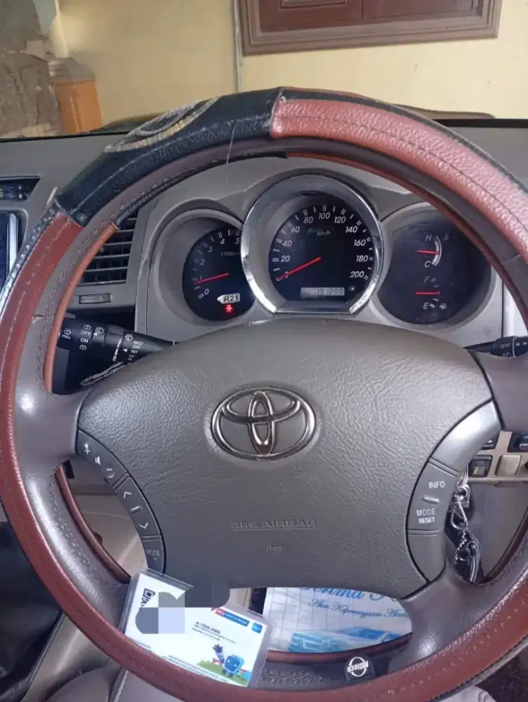 Toyota Fortuner diesel type G manual 2010