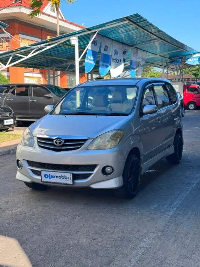 Toyota Avanza 1.5 S Bensin MT 2011 Silver (MG)