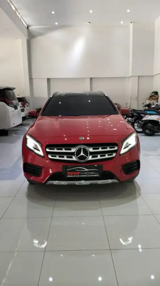 MERCY GLA200 AMG 2019