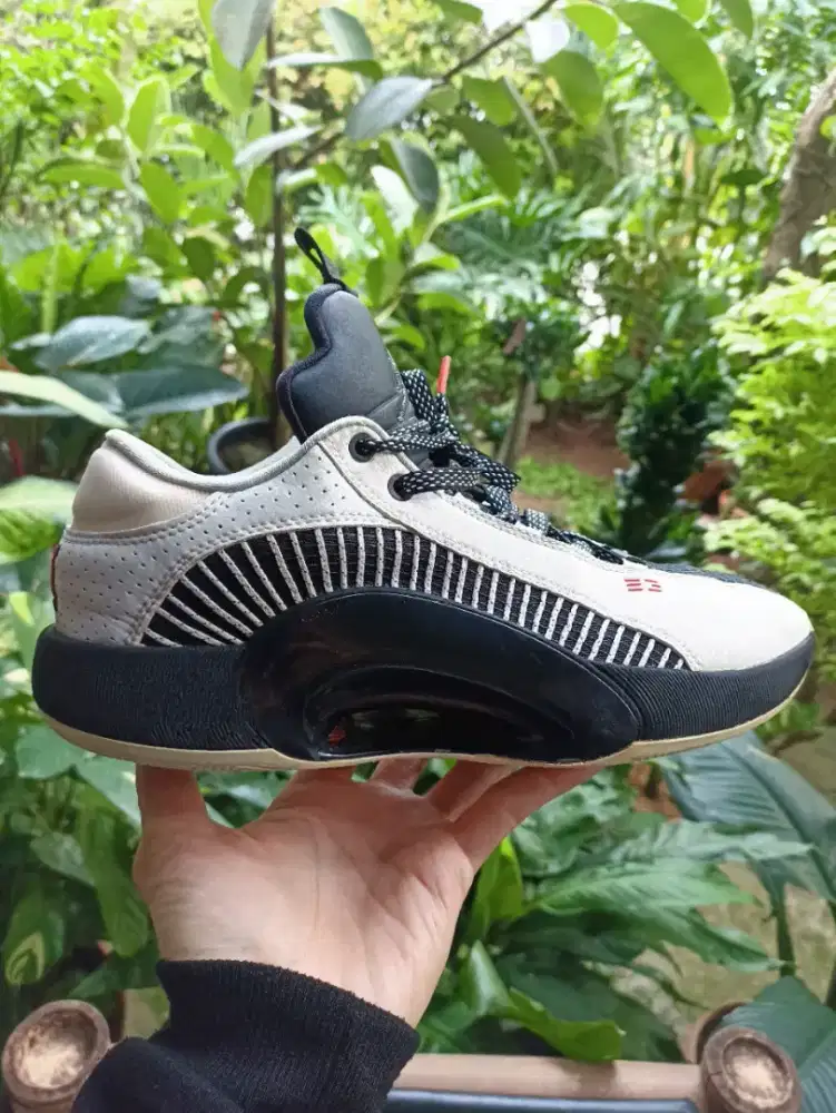 SEPATU NIKE AIR JORDAN AJ 35 LOW