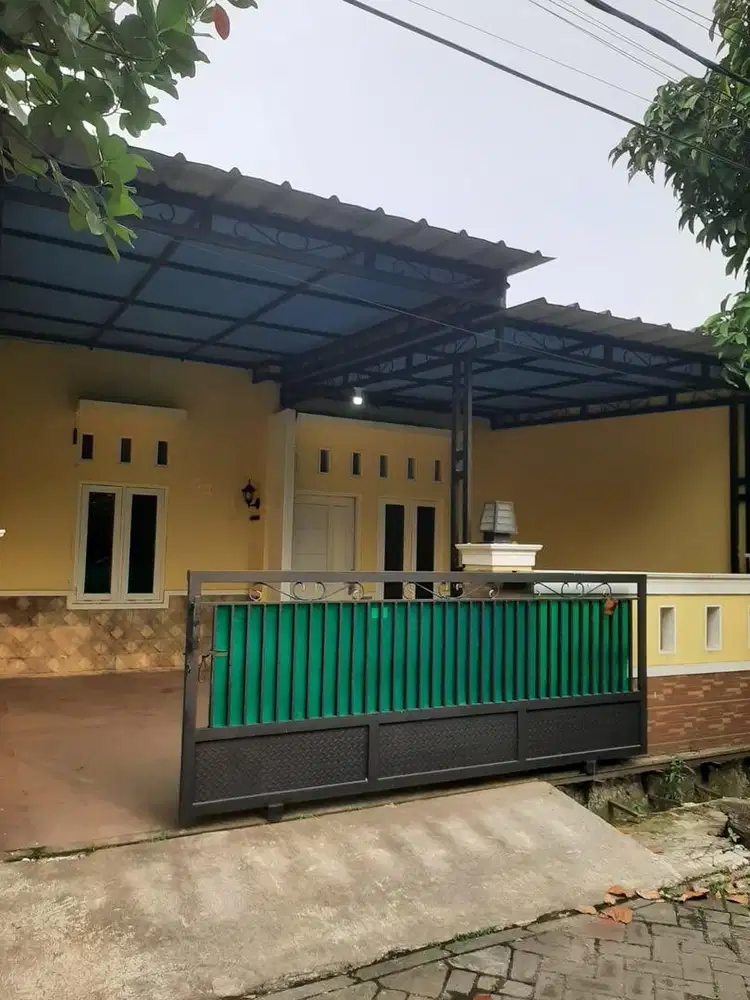 Sewa rumah tahunan terjangkau ,bebas banjir serta luas