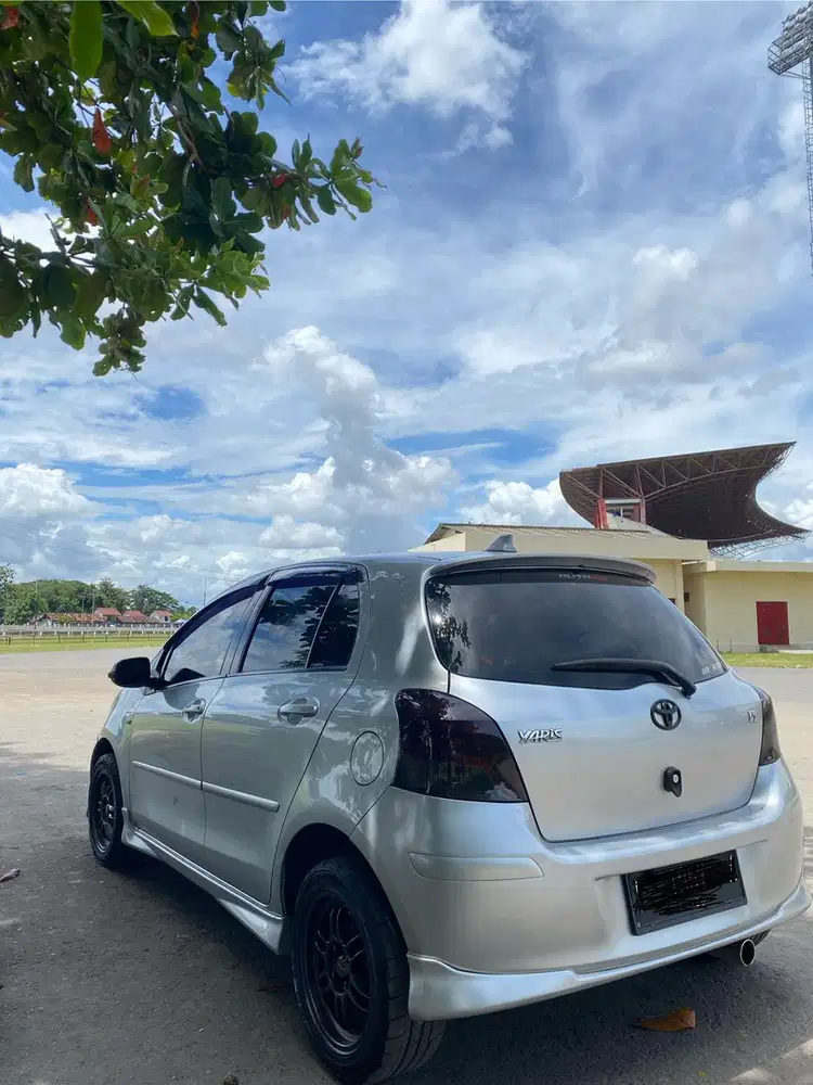 Toyota Yaris 2011 Bensin