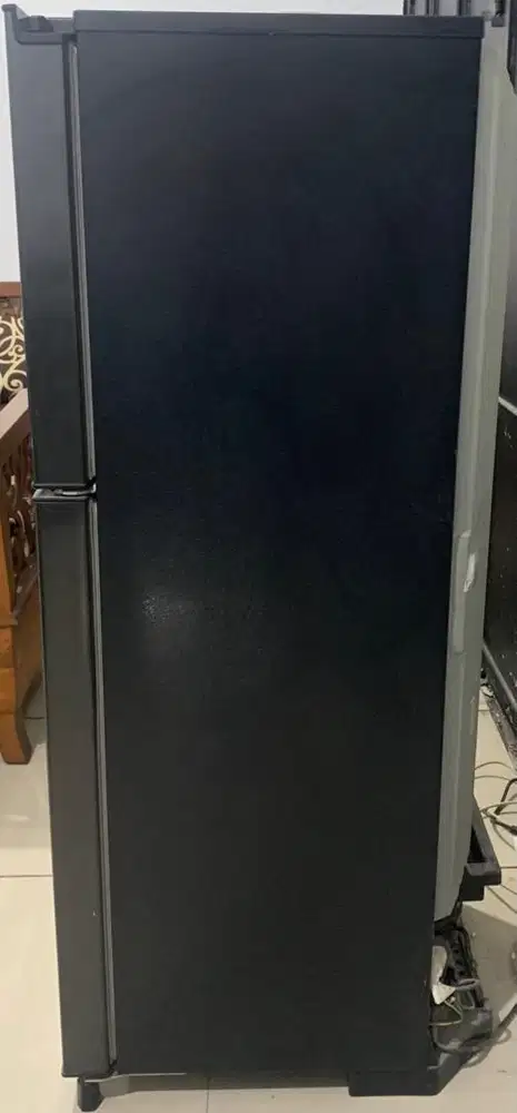 JUAL KULKAS 2 PINTU FREEZER ATAS AQUA SERIE AQR-D251 DG