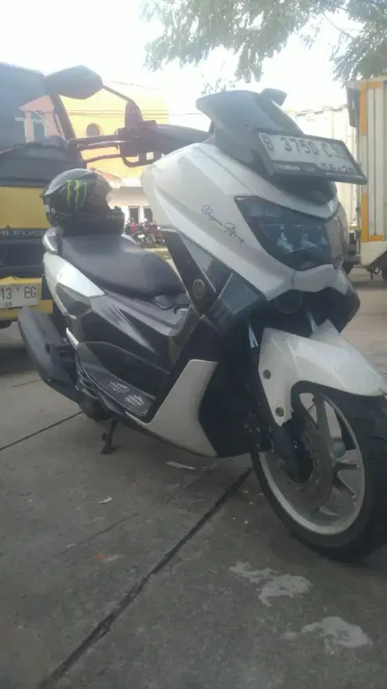 Nmax 2018 putih pajak off 1x
