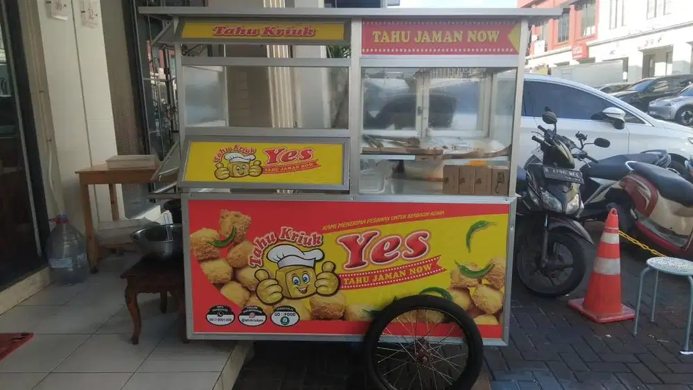 Dicari Karyawan untuk menggoreng dan berjualan Tahu