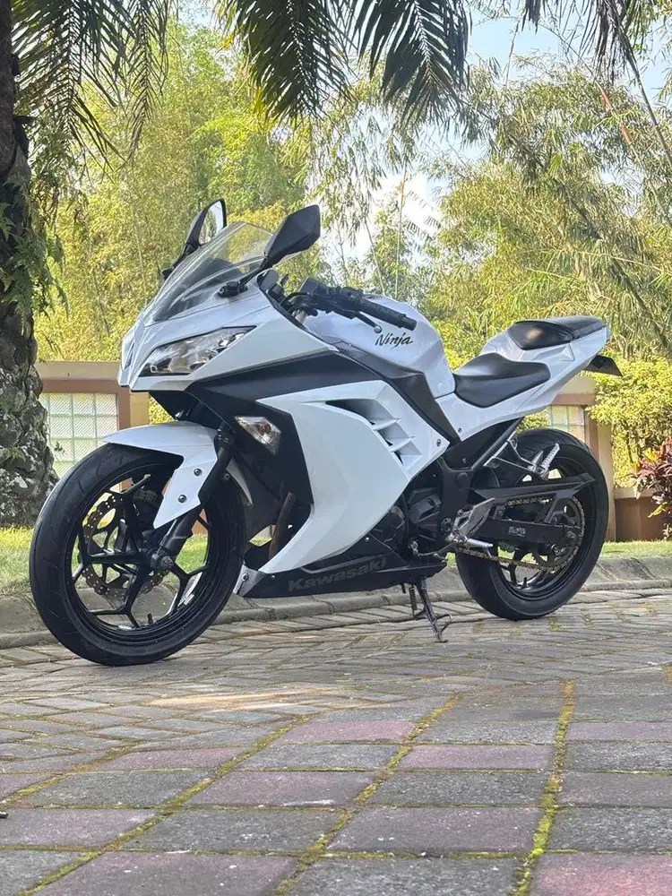 Kawasaki Ninja 250 Fi 2014 Putih Mulus Koko Motor