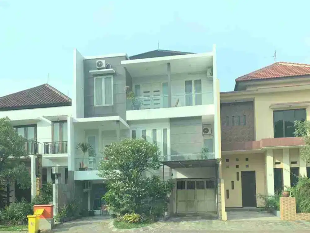 Dijual rumah 3 lantai Kertajaya Indah Regency, Surabaya Timur