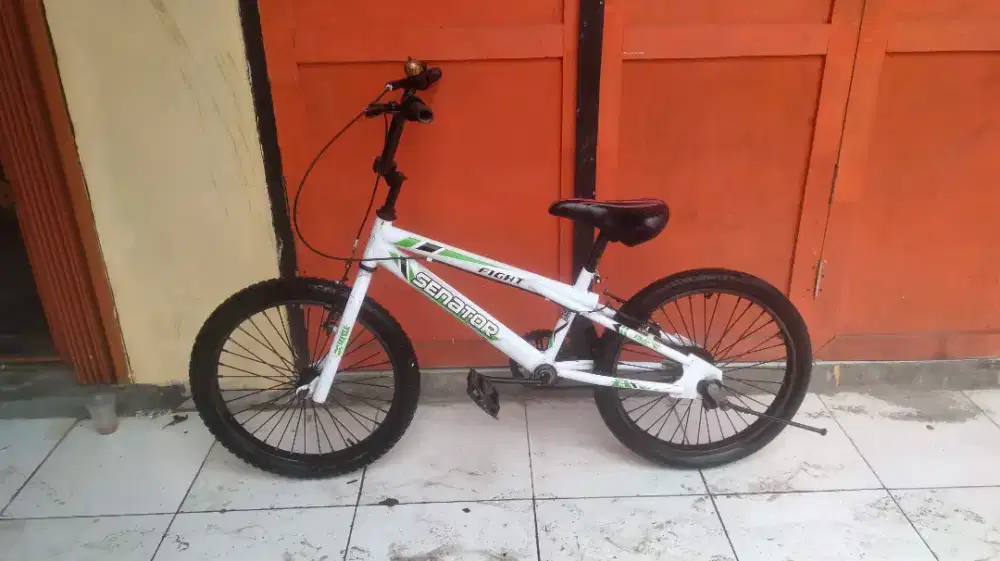 Di jual sepeda bmx uk 20 siap pake