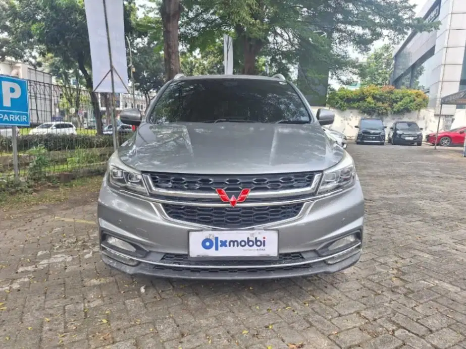 LOW DP Wuling Cortez 1.5 LT Lux Bensin-AT 2019 BMT