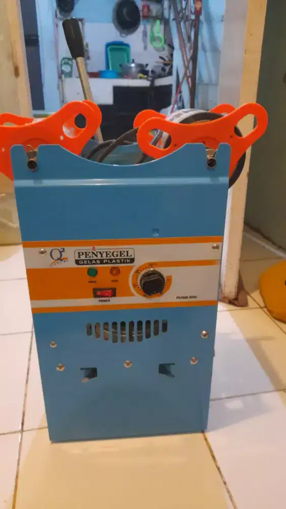 Di jual alat press, mesin segel gelas minuman
