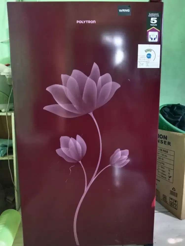 Jual kulkas baru 2 bulan