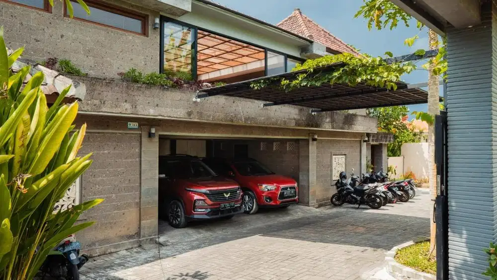 DIJUAL VILLA/RUMAH SIAP HUNI LUAS 8,23m2