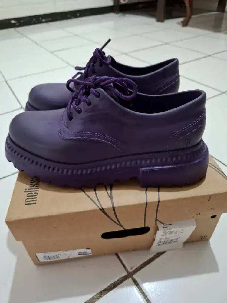 Dijual sepatu melissa original size 39 warna ungu tua