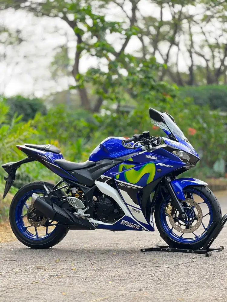 YAMAHA R25 OLD BIRU MOVISTAR 2015 KM RENDAH PAJAK PANJANG KAYAK BARU