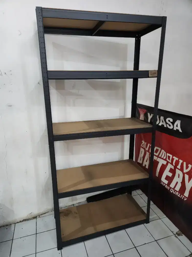 Rak display barang 5 susun