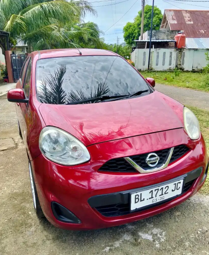 Nissan march 1,2 cc metik