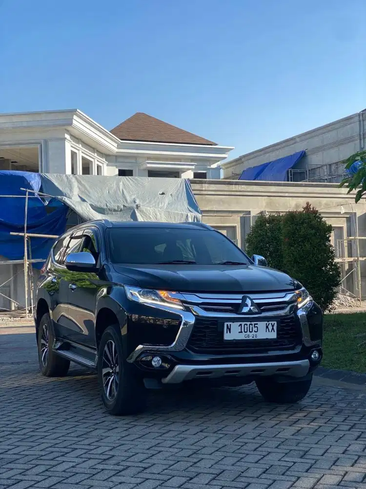 PAJERO DAKAR 4x2 SPORT AT 2018 ( km 41rb record )