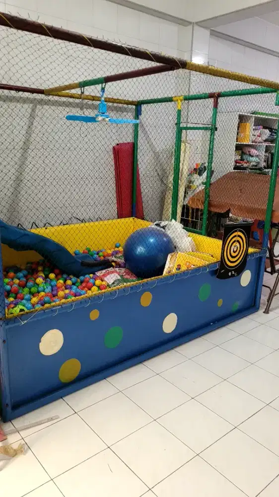 Kolam Bola (240x180)