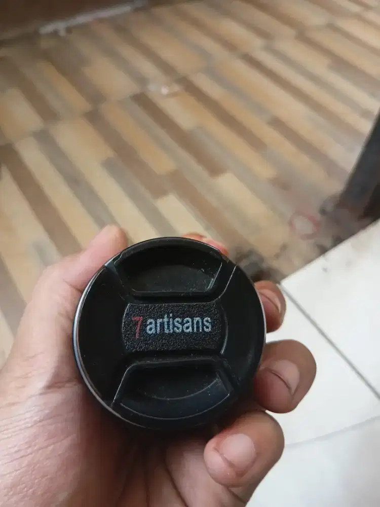 Lensa 7Artisans 25mm F1.8