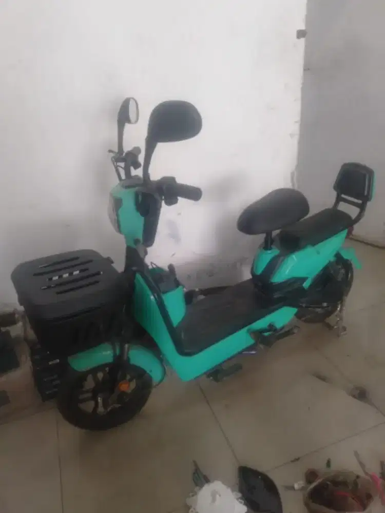 Sepeda listrik aviator