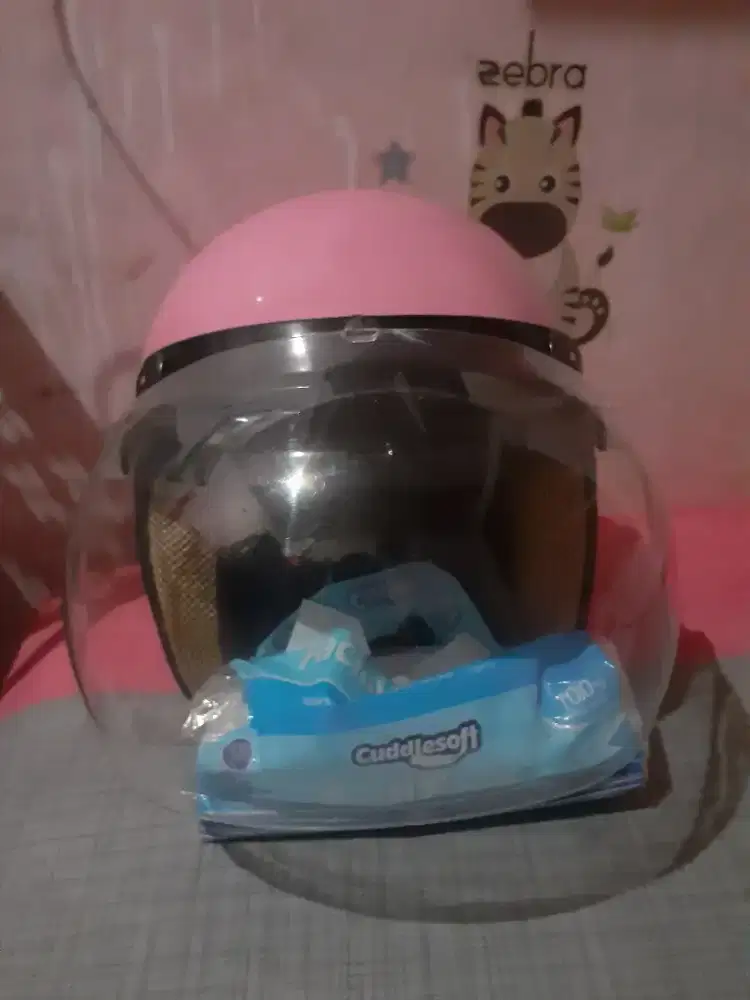 Helm Bogo Retro
