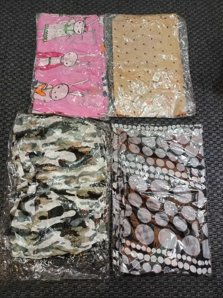 SCRAF / KERUDUNG SEGI EMPAT
