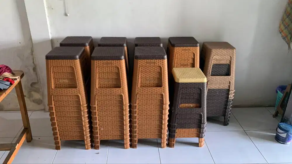 Kursi Plastik Bakso merek Napolly (Dual Layer)