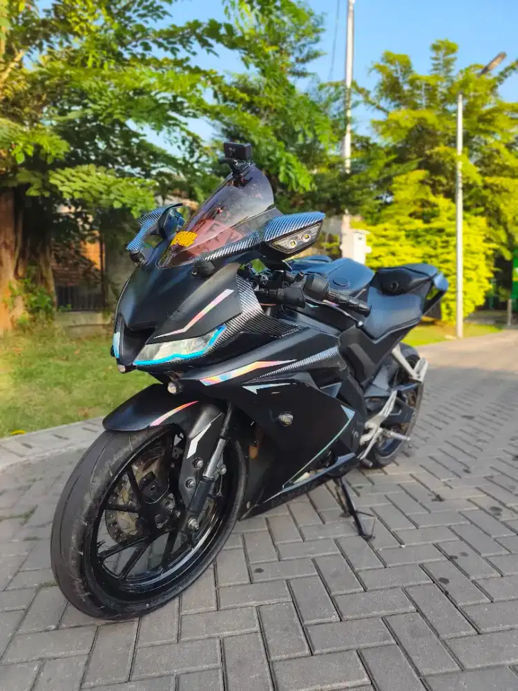 Yamaha R15 V3 Black