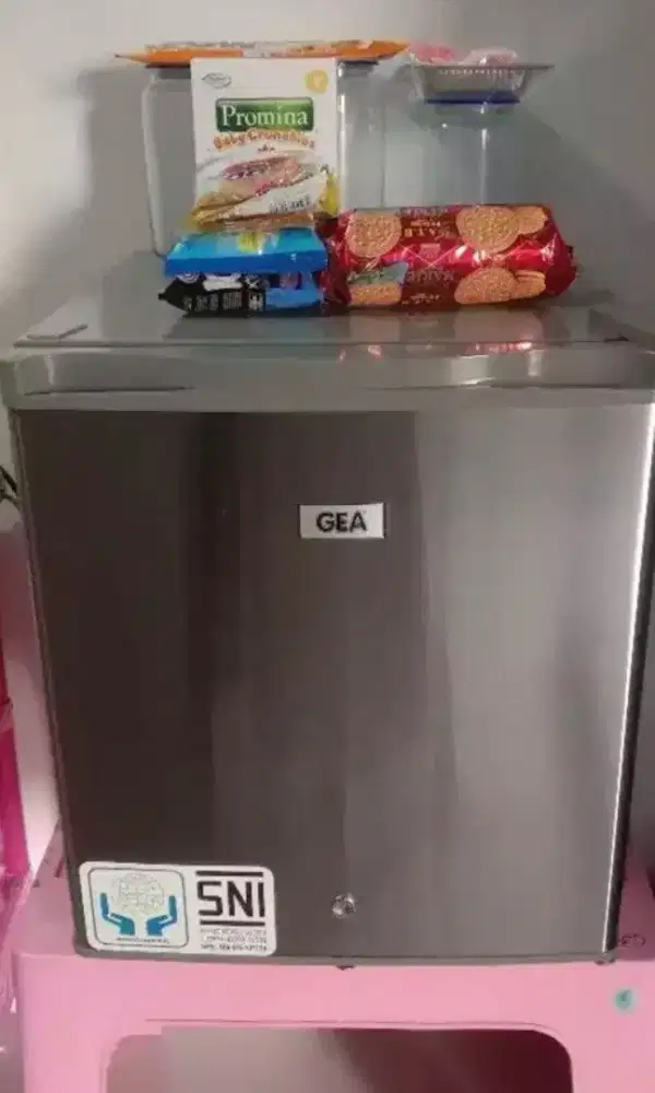 Kulkas Minibar 1 Pintu Gea