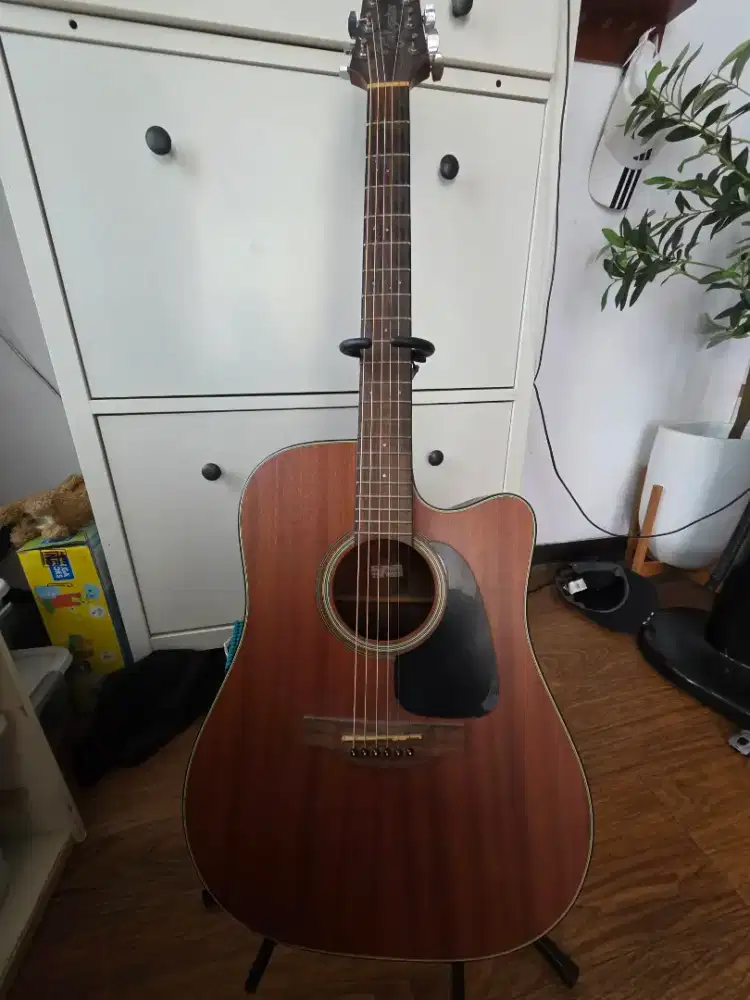 Gitar Takamine Acoustic Electric