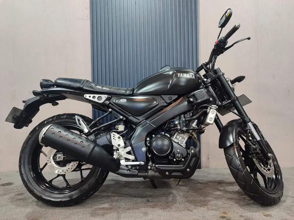 YAMAHA XSR 155 hitam 2022 istimewa mulus terawat siap pakai...