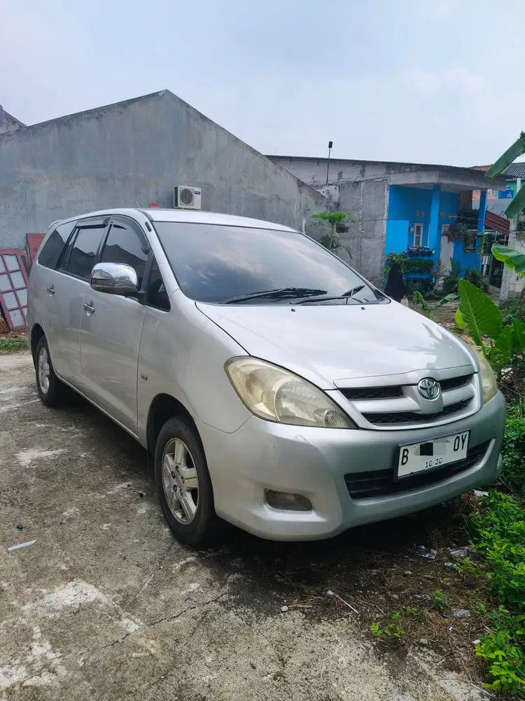 Toyota Kijang Innova 2006 Bensin