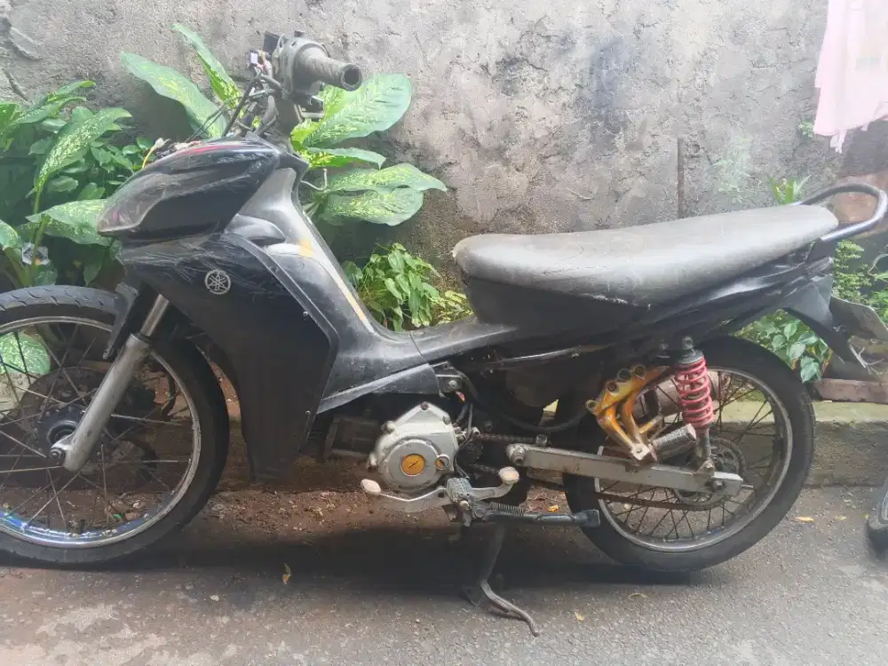 Yamaha Jupiter Z 2010 apa adanya ss kumplit
