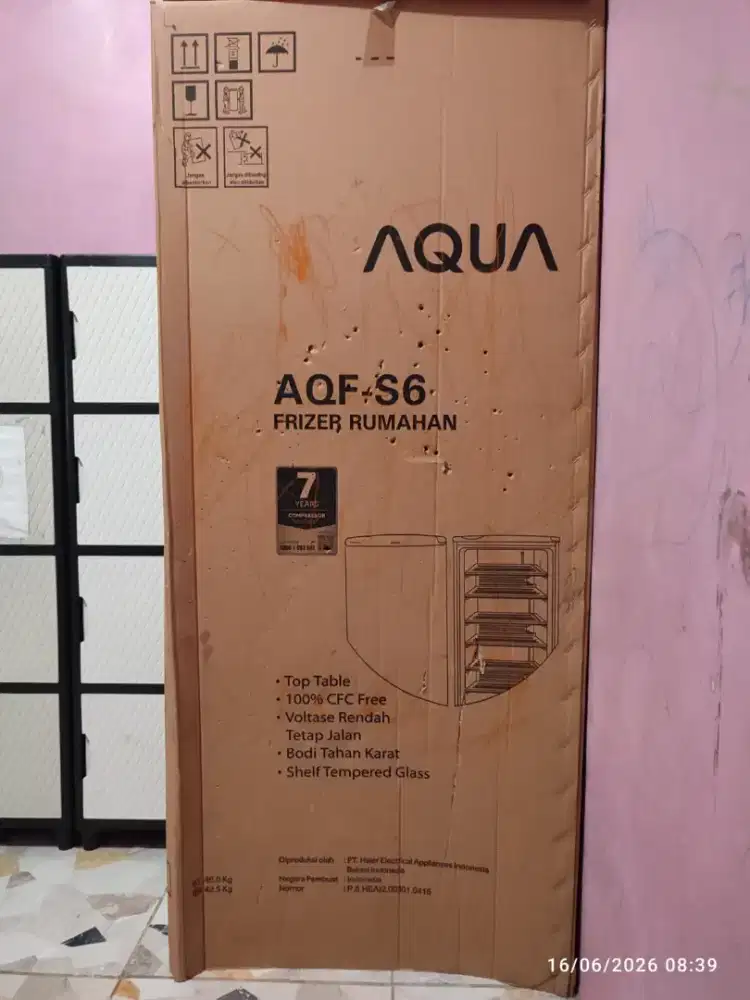 Frezeer aqua AQF-S6 kondisi sperti baru. Karena baru pakai 1 bln