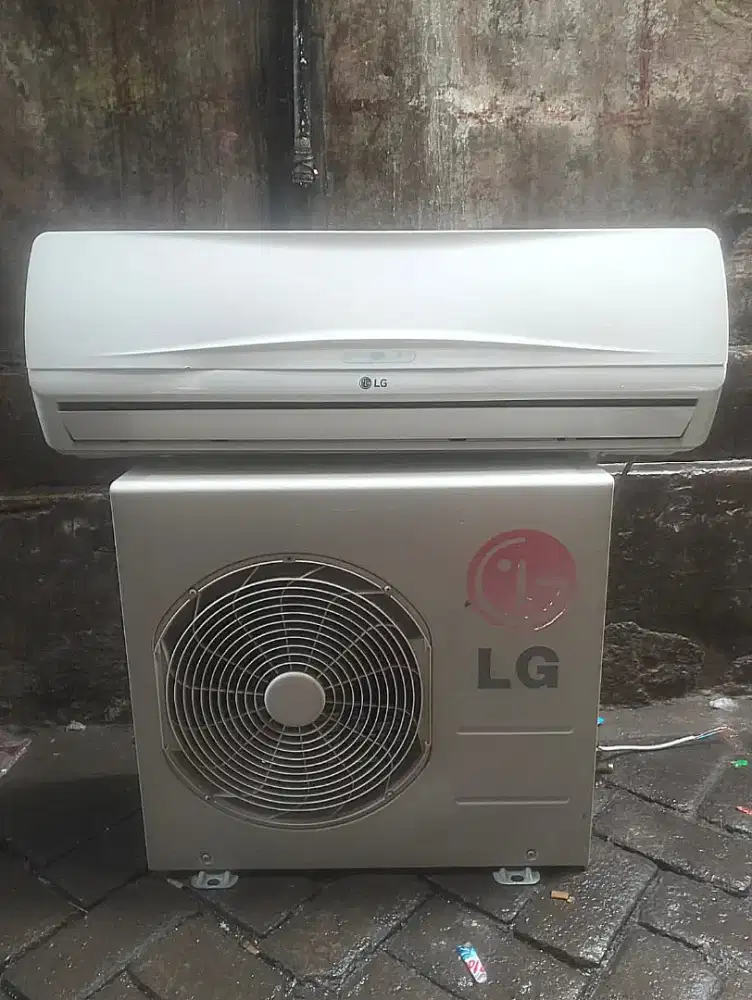 AC 1/2 pk low Watt merk LG 360 W