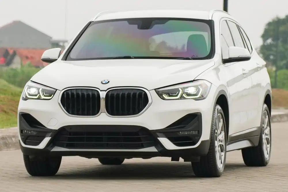 Irit & Bandel! BMW X1 F48 Sport 2022 LCI Facelift White 320i c200