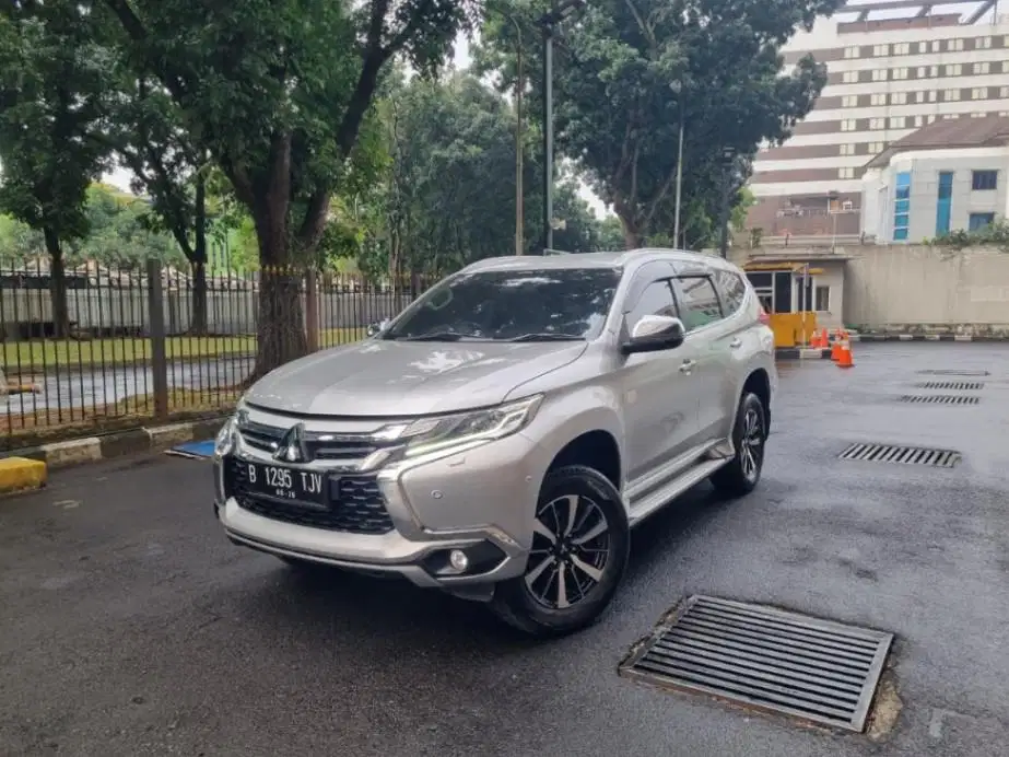 LOW DP Mitsubishi Pajero Sport 2.4 Dakar 4x2 Ultimate-AT 2018 TJV