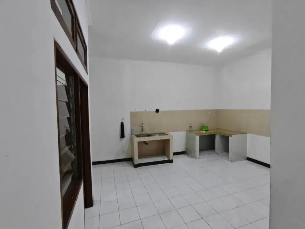 Dijual Rumah Tanjung Duren Utara Luas 7,5 x 11 Dengan 2 Kamar Tidur Harga Termurah 1,575 milyar