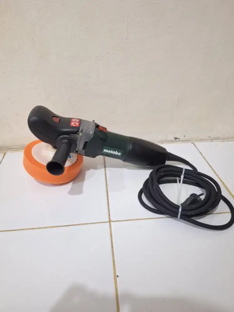 Mesin poles metabo PE 12-175
