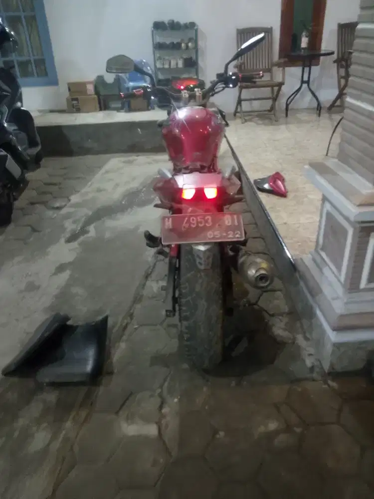 Dijual motor PULZAR 220F
