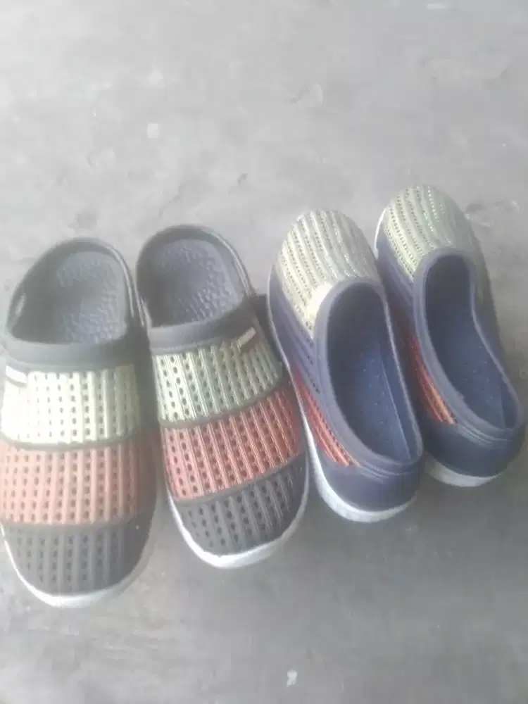 Sepatu dan sandal model kekinian