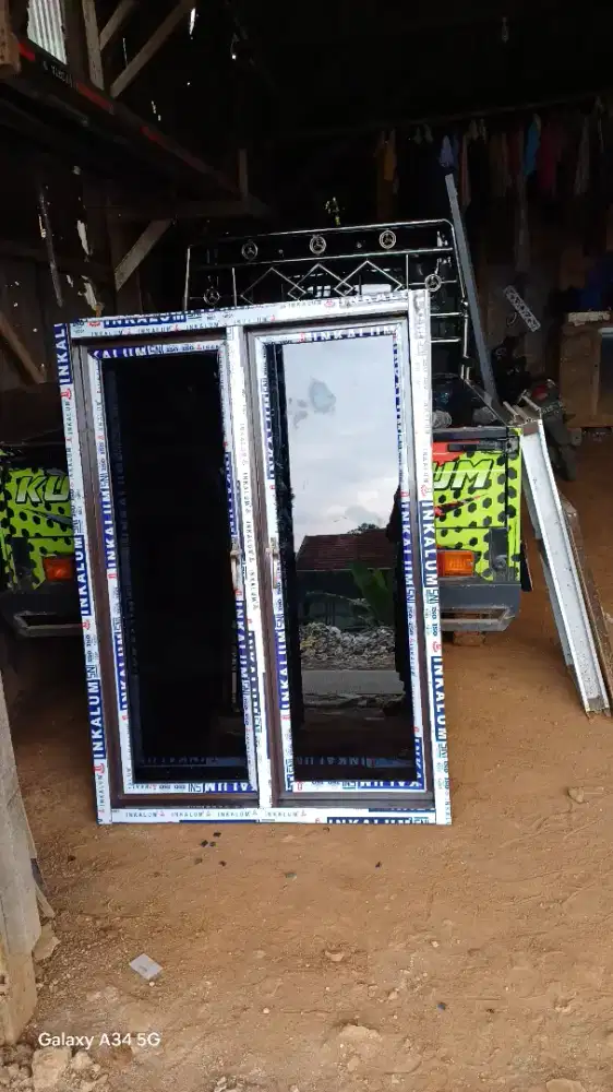 Jual kusen pintu satu dan pintu dua dari bahan aluminium dan kayu