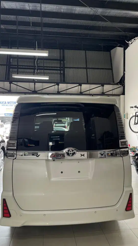 Toyota Voxy 2018 Bensin