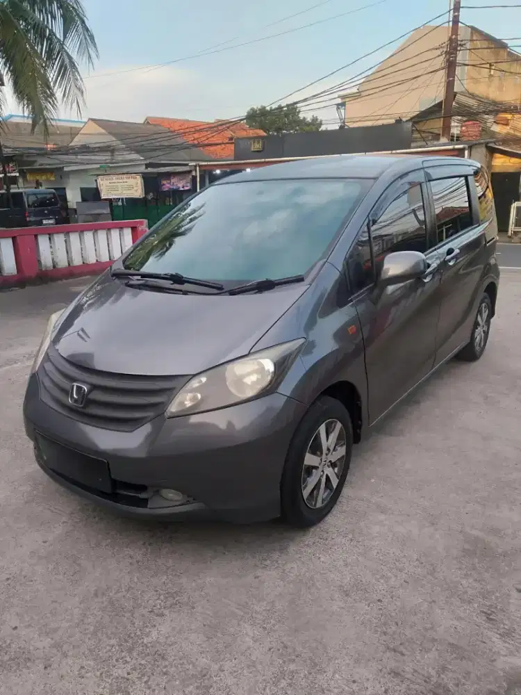 Honda Freed SD matic