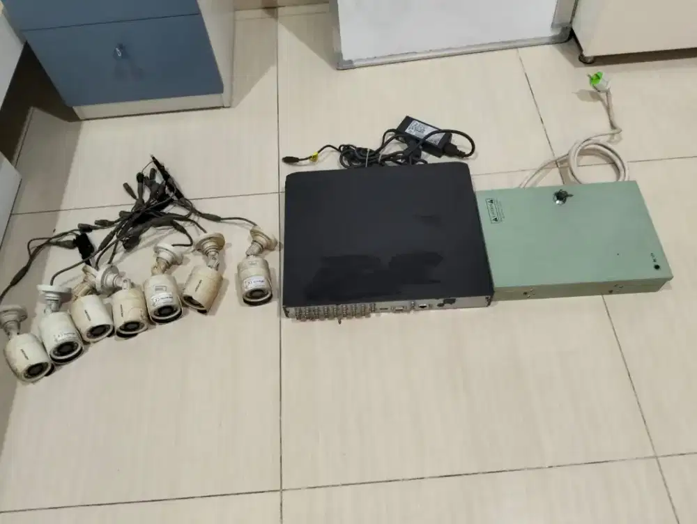 CCTV HIKVISION 7 kamera